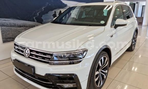 Nunua Ilio tumika Volkswagen Tiguan Nyeupe Gari ndani ya Beitbridge nchini Matabeleland Kusini