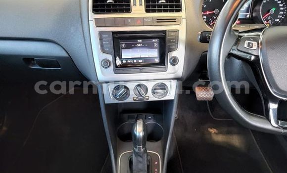 Acheter Occasion Voiture Volkswagen Polo Blanc à Beitbridge, Matabeleland South Acheter Occasion Voiture Volkswagen Polo Blanc à Beitbridge, Matabeleland South