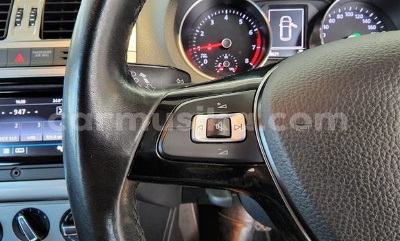 Acheter Occasion Voiture Volkswagen Polo Blanc à Beitbridge, Matabeleland South Acheter Occasion Voiture Volkswagen Polo Blanc à Beitbridge, Matabeleland South