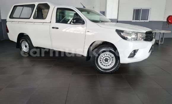 Nunua Ilio tumika Toyota Hilux Nyeupe Gari ndani ya Beitbridge nchini Matabeleland Kusini