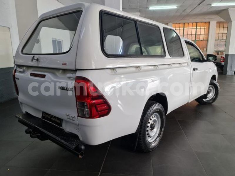 Big with watermark toyota hilux matabeleland south beitbridge 28687