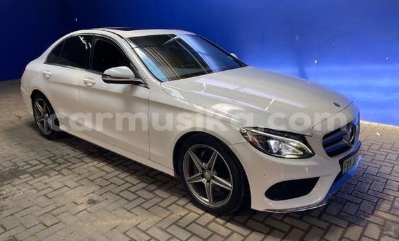 Buy Used Mercedes-Benz C-Classe White Car in Beitbridge in Matabeleland South Buy Used Mercedes-Benz C-Classe White Car in Beitbridge in Matabeleland South