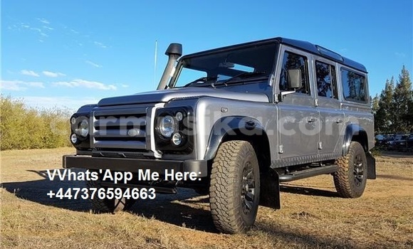 Tenga Tsaru Land Rover Defender Sirivha Mota in Harare in Harare Tenga Tsaru Land Rover Defender Sirivha Mota in Harare in Harare