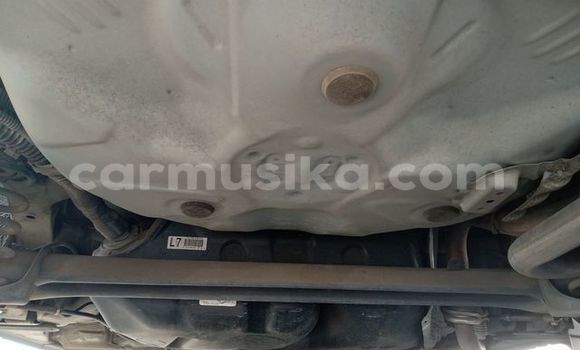 Acheter Occasion Voiture Toyota Ractis Bleu à Beitbridge, Matabeleland South Acheter Occasion Voiture Toyota Ractis Bleu à Beitbridge, Matabeleland South