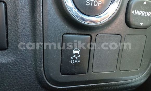 Buy Used Toyota Wish Black Car in Beitbridge in Matabeleland South Buy Used Toyota Wish Black Car in Beitbridge in Matabeleland South