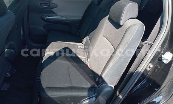 Buy Used Toyota Wish Black Car in Beitbridge in Matabeleland South Buy Used Toyota Wish Black Car in Beitbridge in Matabeleland South
