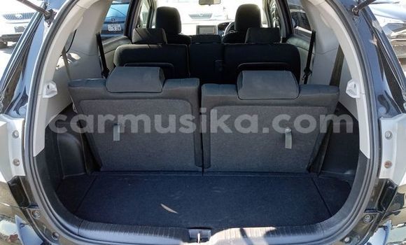 Buy Used Toyota Wish Black Car in Beitbridge in Matabeleland South Buy Used Toyota Wish Black Car in Beitbridge in Matabeleland South