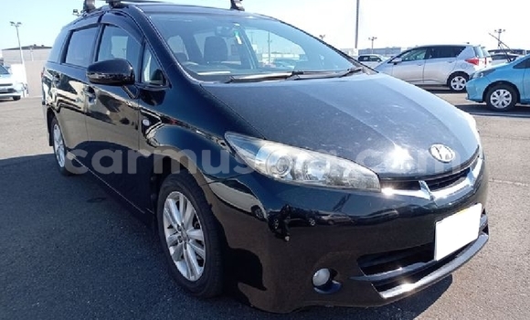 Buy Used Toyota Wish Black Car in Beitbridge in Matabeleland South Buy Used Toyota Wish Black Car in Beitbridge in Matabeleland South