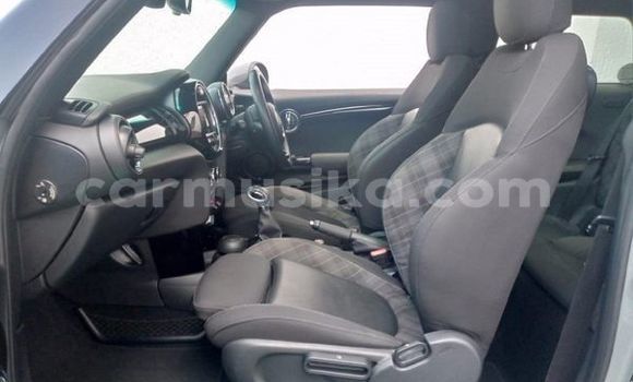 Acheter Occasion Voiture MINI Cooper Autre à Beitbridge, Matabeleland South Acheter Occasion Voiture MINI Cooper Autre à Beitbridge, Matabeleland South