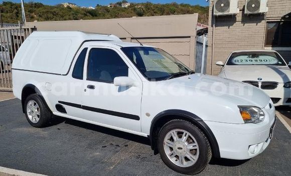 Buy Used Ford Bronco White Car in Beitbridge in Matabeleland South