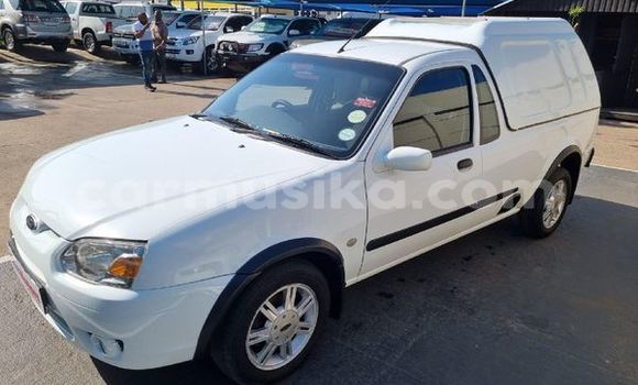 Acheter Occasion Voiture Ford Bronco Blanc à Beitbridge, Matabeleland South Acheter Occasion Voiture Ford Bronco Blanc à Beitbridge, Matabeleland South