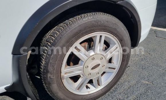 Acheter Occasion Voiture Ford Bronco Blanc à Beitbridge, Matabeleland South Acheter Occasion Voiture Ford Bronco Blanc à Beitbridge, Matabeleland South