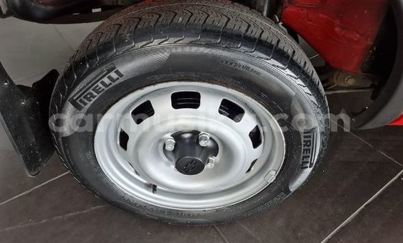 Acheter Occasion Voiture Chevrolet Corsa Rouge à Beitbridge, Matabeleland South Acheter Occasion Voiture Chevrolet Corsa Rouge à Beitbridge, Matabeleland South