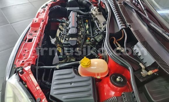 Acheter Occasion Voiture Chevrolet Corsa Rouge à Beitbridge, Matabeleland South Acheter Occasion Voiture Chevrolet Corsa Rouge à Beitbridge, Matabeleland South