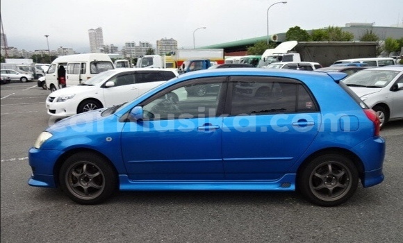 Acheter Occasion Voiture Toyota Runx Bleu à Beitbridge, Matabeleland South Acheter Occasion Voiture Toyota Runx Bleu à Beitbridge, Matabeleland South