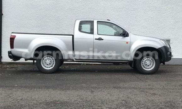 Acheter Occasion Voiture Isuzu D–MAX Gris à Beitbridge, Matabeleland South Acheter Occasion Voiture Isuzu D–MAX Gris à Beitbridge, Matabeleland South