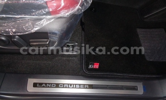 Acheter Occasion Voiture Toyota Land Cruiser Blanc à Beitbridge, Matabeleland South Acheter Occasion Voiture Toyota Land Cruiser Blanc à Beitbridge, Matabeleland South