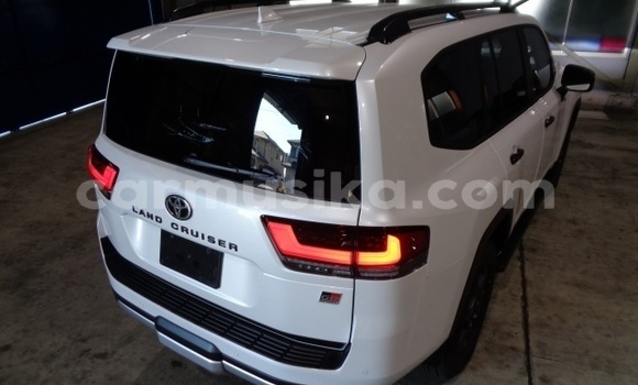 Acheter Occasion Voiture Toyota Land Cruiser Blanc à Beitbridge, Matabeleland South Acheter Occasion Voiture Toyota Land Cruiser Blanc à Beitbridge, Matabeleland South