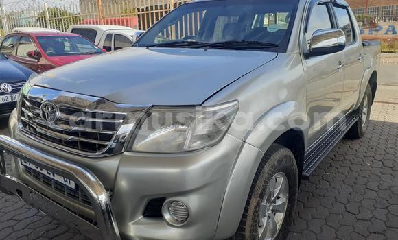 Tenga Tsaru Toyota Hilux Sirivha Mota in Beitbridge in Matabeleland South Tenga Tsaru Toyota Hilux Sirivha Mota in Beitbridge in Matabeleland South