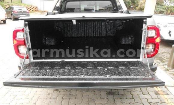 Acheter Occasion Voiture Toyota Hilux Gris à Beitbridge, Matabeleland South Acheter Occasion Voiture Toyota Hilux Gris à Beitbridge, Matabeleland South