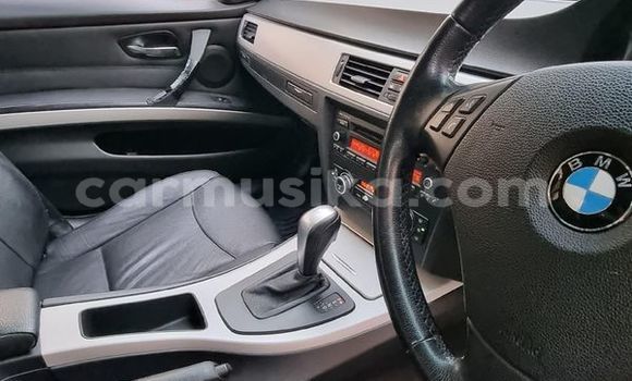 Acheter Occasion Voiture BMW 3–Series Blanc à Beitbridge, Matabeleland South Acheter Occasion Voiture BMW 3–Series Blanc à Beitbridge, Matabeleland South