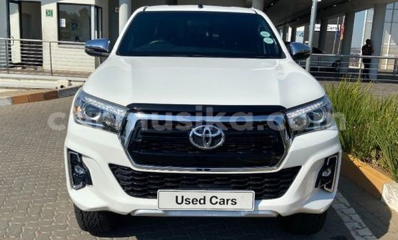 Tenga Tsaru Toyota Hilux Chena Mota in Beitbridge in Matabeleland South Tenga Tsaru Toyota Hilux Chena Mota in Beitbridge in Matabeleland South