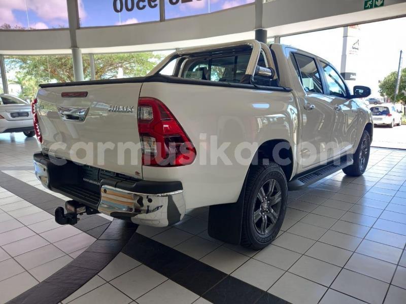 Big with watermark toyota hilux matabeleland south beitbridge 28759