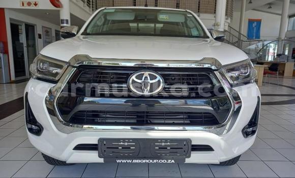 Acheter Occasion Voiture Toyota Hilux Blanc à Beitbridge, Matabeleland South Acheter Occasion Voiture Toyota Hilux Blanc à Beitbridge, Matabeleland South