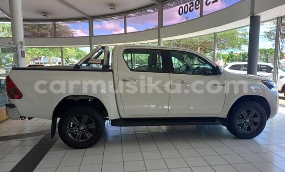 Acheter Occasion Voiture Toyota Hilux Blanc à Beitbridge, Matabeleland South Acheter Occasion Voiture Toyota Hilux Blanc à Beitbridge, Matabeleland South