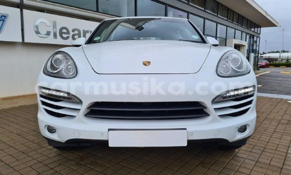 Tenga Tsaru Porsche Cayenne Chena Mota in Beitbridge in Matabeleland South Tenga Tsaru Porsche Cayenne Chena Mota in Beitbridge in Matabeleland South