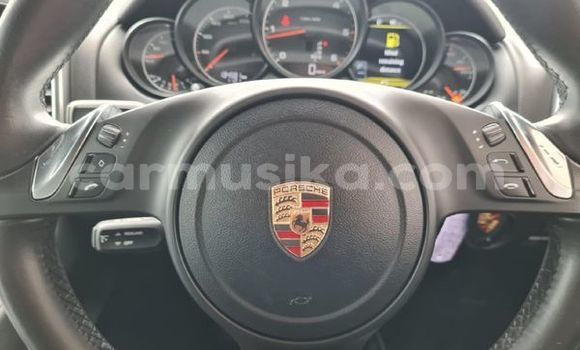 Tenga Tsaru Porsche Cayenne Chena Mota in Beitbridge in Matabeleland South Tenga Tsaru Porsche Cayenne Chena Mota in Beitbridge in Matabeleland South