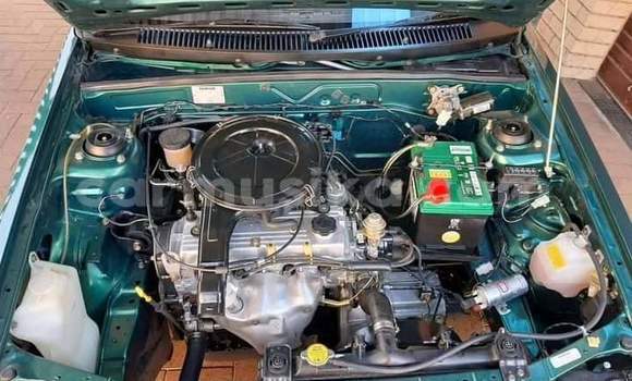 Tenga Tsaru Mazda 323 Zvimwe Mota in Beitbridge in Matabeleland South Tenga Tsaru Mazda 323 Zvimwe Mota in Beitbridge in Matabeleland South