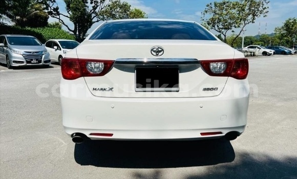 Tenga Tsaru Toyota Mark X Chena Mota in Beitbridge in Matabeleland South Tenga Tsaru Toyota Mark X Chena Mota in Beitbridge in Matabeleland South