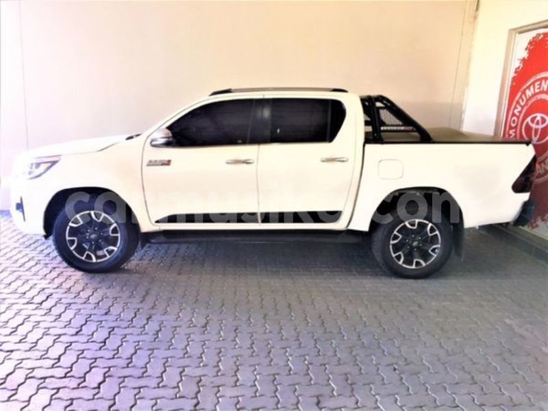 Big with watermark toyota hilux matabeleland south beitbridge 28772