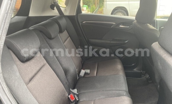 Nunua Ilio tumika Honda Fit Nyeusi Gari ndani ya Beitbridge nchini Matabeleland Kusini Nunua Ilio tumika Honda Fit Nyeusi Gari ndani ya Beitbridge nchini Matabeleland Kusini