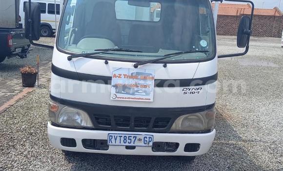 Acheter Occasion Utilitaire Toyota Dyna Blanc à Beitbridge, Matabeleland South Acheter Occasion Utilitaire Toyota Dyna Blanc à Beitbridge, Matabeleland South
