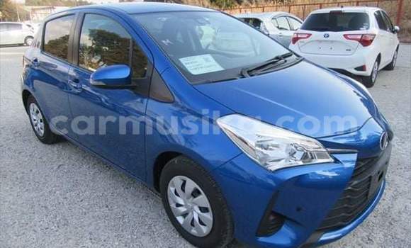 Nunua Ilio tumika Toyota Vitz Bluu Gari ndani ya Harare nchini Harare