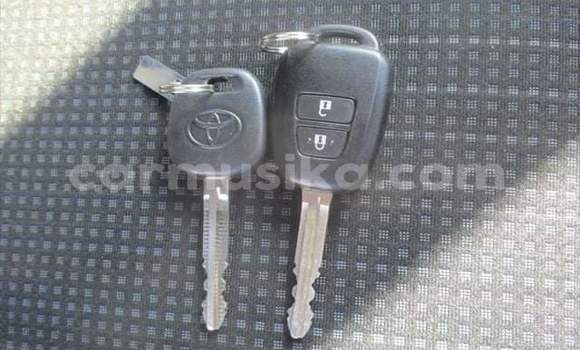 Tenga Tsaru Toyota Vitz Bhuruu Mota in Harare in Harare Tenga Tsaru Toyota Vitz Bhuruu Mota in Harare in Harare