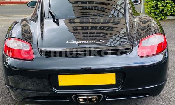 Tenga Tsaru Porsche Cayman Nhema Mota in Harare in Harare Tenga Tsaru Porsche Cayman Nhema Mota in Harare in Harare