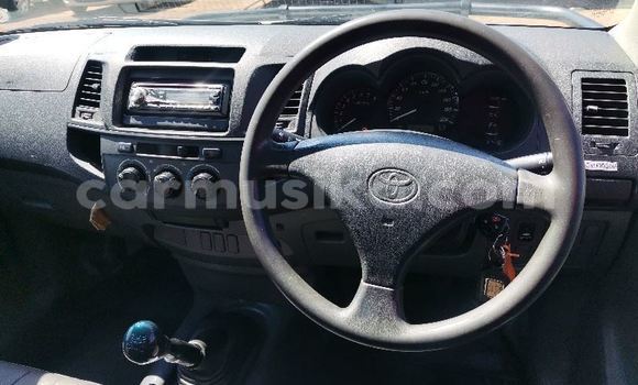 Tenga Tsaru Toyota Hilux Chena Mota in Beitbridge in Matabeleland South Tenga Tsaru Toyota Hilux Chena Mota in Beitbridge in Matabeleland South