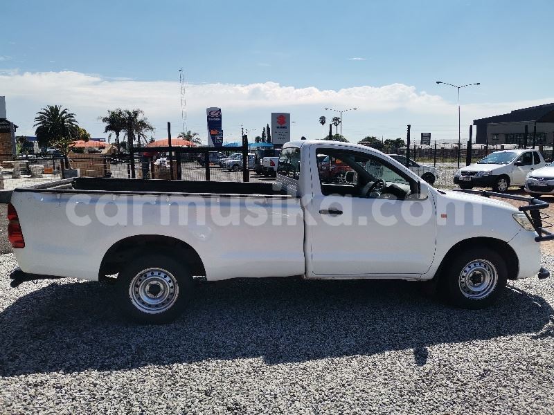 Big with watermark toyota hilux matabeleland south beitbridge 28806