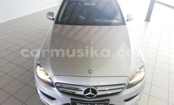 Acheter Occasion Voiture Mercedes‒Benz C–Class Gris à Beitbridge, Matabeleland South Acheter Occasion Voiture Mercedes‒Benz C–Class Gris à Beitbridge, Matabeleland South