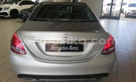 Acheter Occasion Voiture Mercedes‒Benz C–Class Gris à Beitbridge, Matabeleland South Acheter Occasion Voiture Mercedes‒Benz C–Class Gris à Beitbridge, Matabeleland South