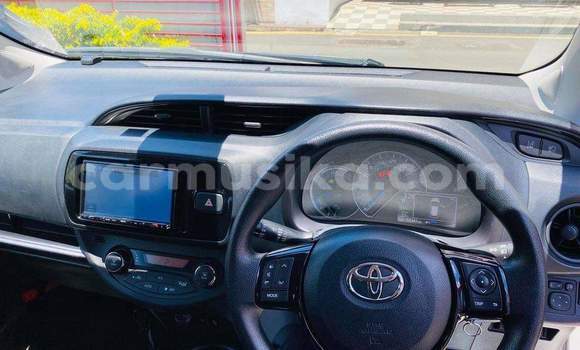 Acheter Occasion Voiture Toyota Vitz Blanc à Bulawayo, Bulawayo Acheter Occasion Voiture Toyota Vitz Blanc à Bulawayo, Bulawayo
