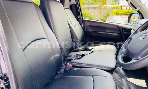 Buy Used Toyota Hiace Black Car in Beitbridge in Matabeleland South Buy Used Toyota Hiace Black Car in Beitbridge in Matabeleland South