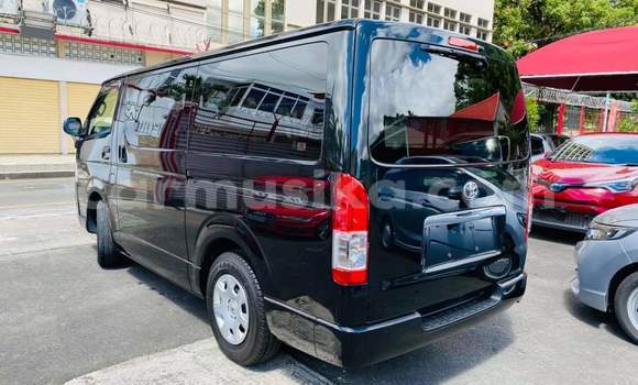 Buy Used Toyota Hiace Black Car in Beitbridge in Matabeleland South Buy Used Toyota Hiace Black Car in Beitbridge in Matabeleland South