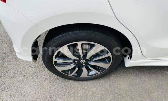 Tenga Tsaru Suzuki Swift Chena Mota in Bulawayo in Bulawayo Tenga Tsaru Suzuki Swift Chena Mota in Bulawayo in Bulawayo