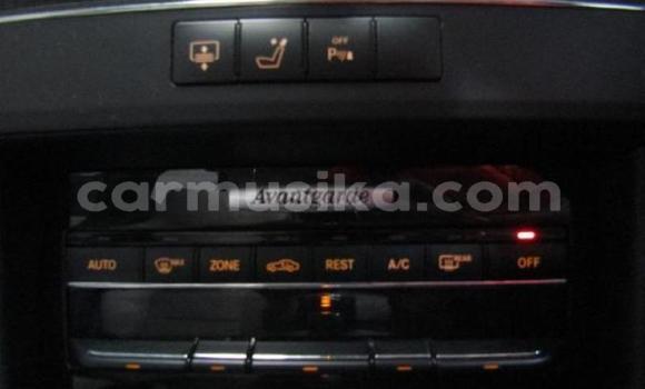 Tenga Tsaru Mercedes‒Benz E–Class Sirivha Mota in Greendale in Harare Tenga Tsaru Mercedes‒Benz E–Class Sirivha Mota in Greendale in Harare