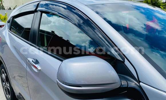 Buy Used Honda Vezel Silver Car in Harare in Harare Buy Used Honda Vezel Silver Car in Harare in Harare