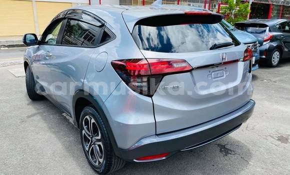 Buy Used Honda Vezel Silver Car in Harare in Harare Buy Used Honda Vezel Silver Car in Harare in Harare